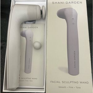 Shani Darden Sculpting Wand